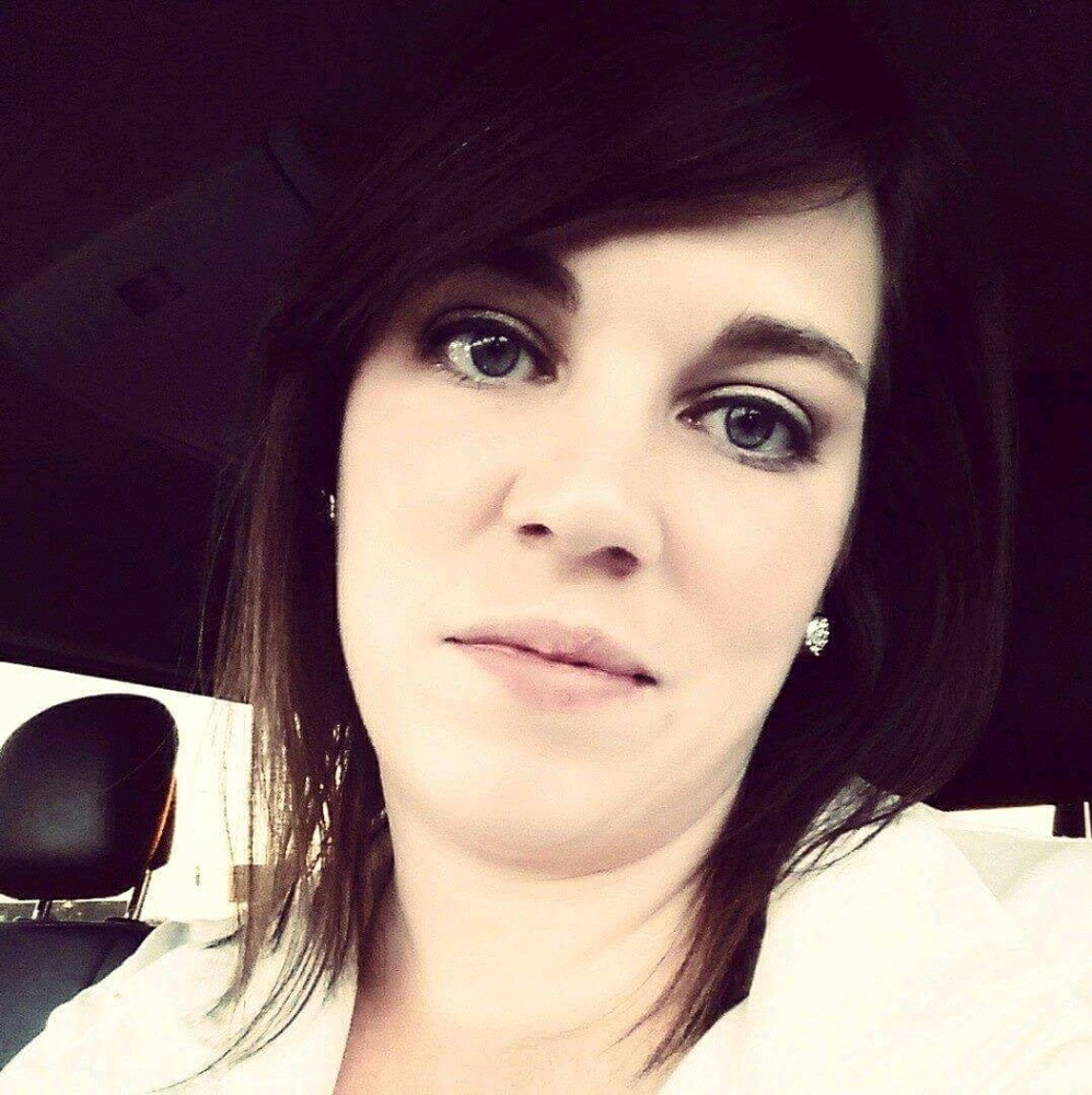 Meet your Posher, Candace